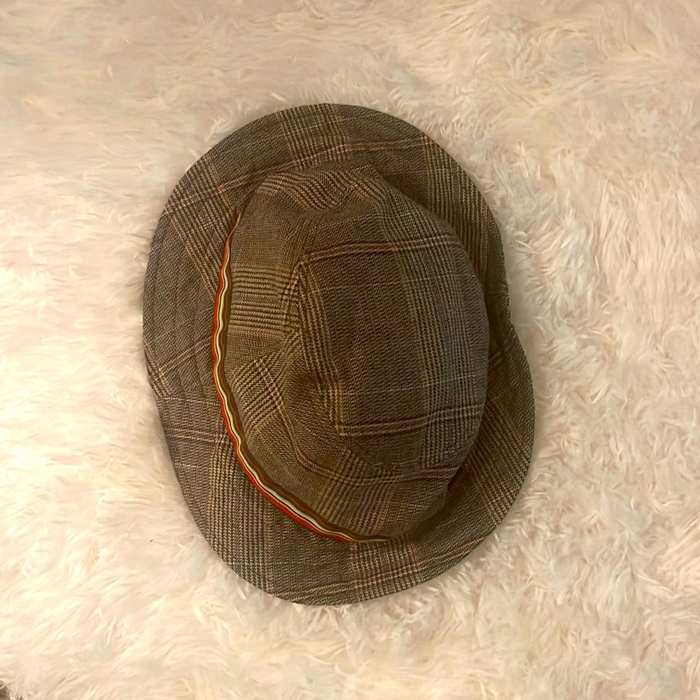 Great hat!  Sorry cute with the detail.  Looks great on! SZ L/XL
